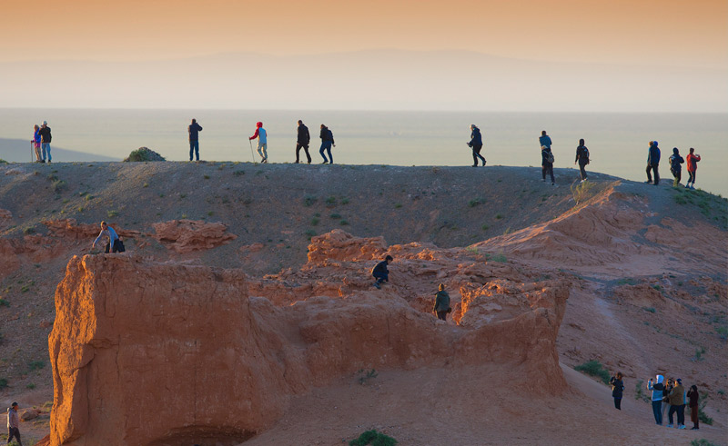 gobi desert hiking tours 